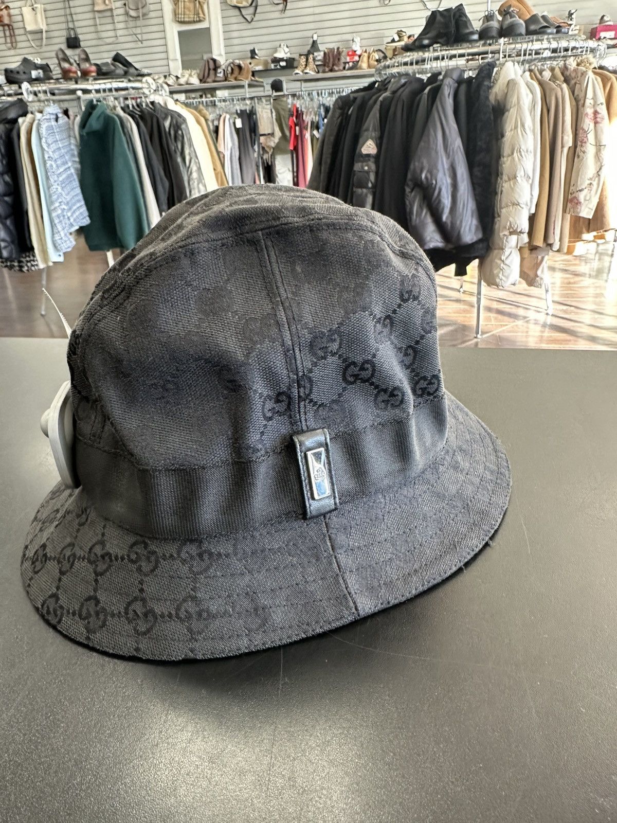 Gucci GUCCI BUCKET HAT MONOGRAM BLACK MEDIUM Size 32 - 1 Thumbnail