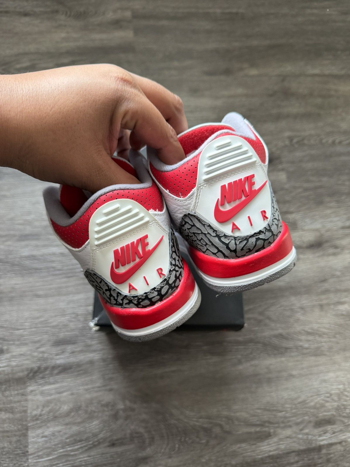 Jordan Brand Air Jordan 3 Fire Red Gs Sneakers Size 4Y or 5.5 Women Size US 5.5 / IT 35.5 - 5 Thumbnail