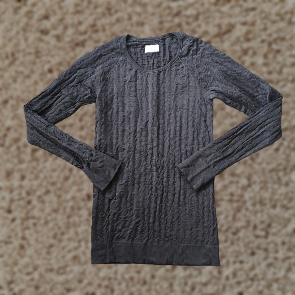 Athleta Athleta Top Womens M Black Nylon Stretch Pucker Texture Performance Shirt Size M / US 6-8 / IT 42-44 - 1 Thumbnail