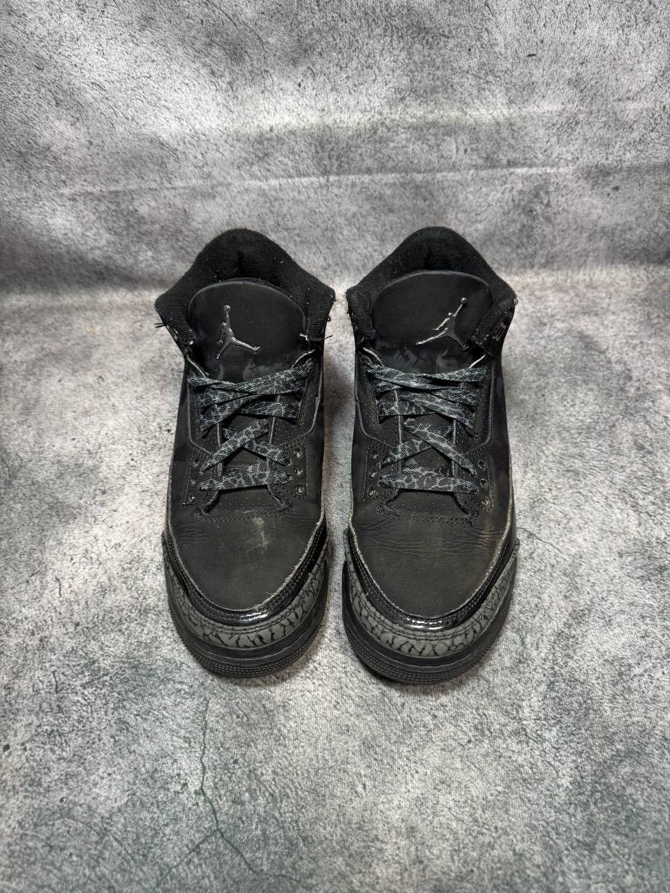 Jordan Brand Size 7Y | Jordan 3 Black Cat No Box | Pre-Owned Size US 7 / EU 40 - 3 Thumbnail