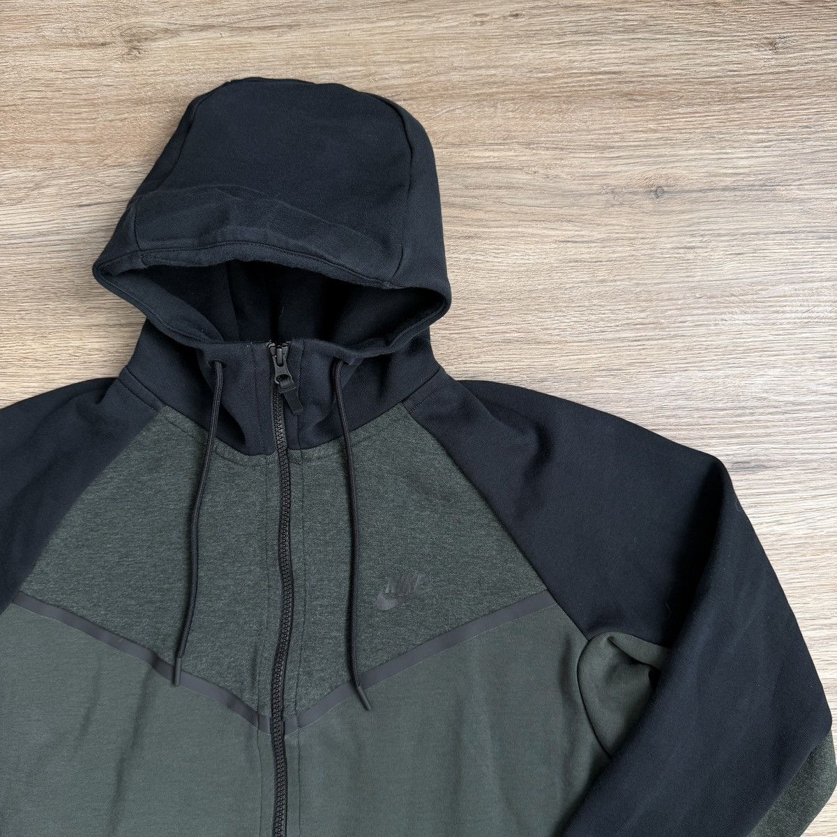 Nike Nike Sportswear Tech Fleece Windrunner Men's Full-Zip Hoodie Size US L / EU 52-54 / 3 - 2 Thumbnail