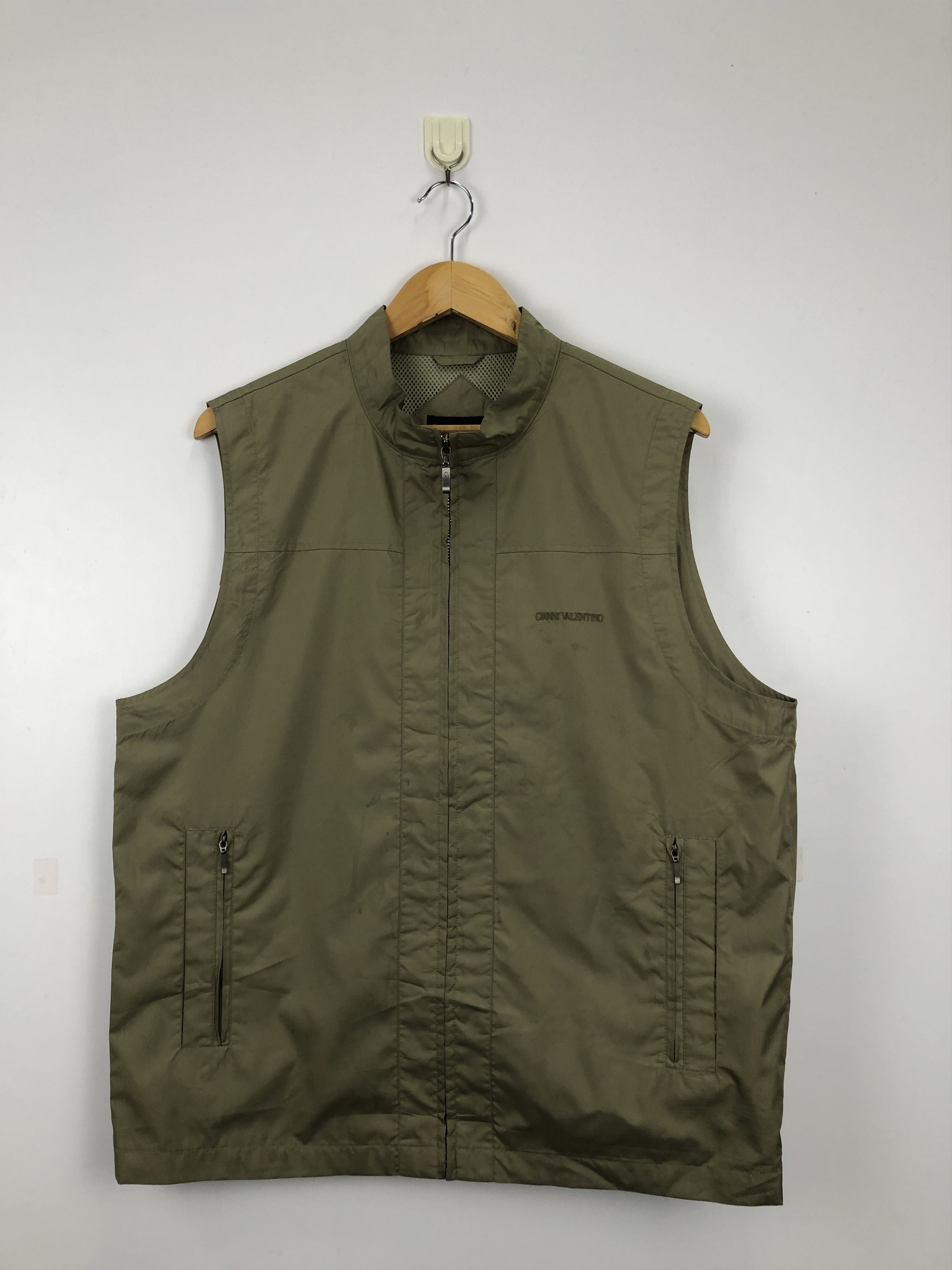 image of Vintage Gianni Valentino Zipper Vest in Green, Men's (Size XL)