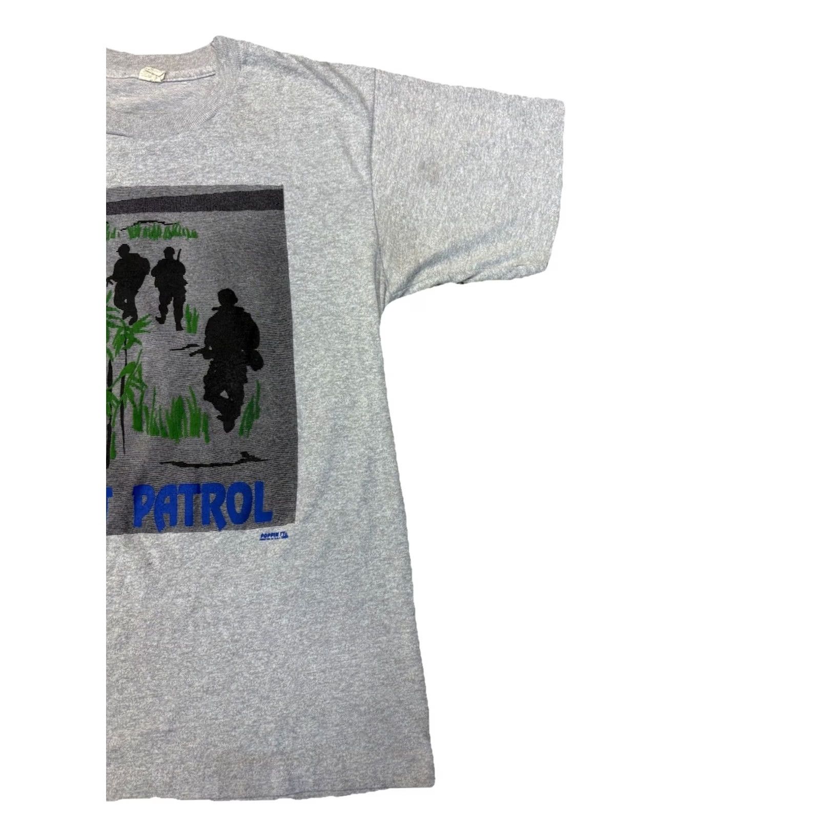 Vintage VINTAGE Screen Stars Grey Shirt Night Patrol 1968 Graphic Print Crew Neck Short Sleeve M Men/Mens Gray Graphic Print Shirt Size US M / EU 48-50 / 2 - 3 Thumbnail