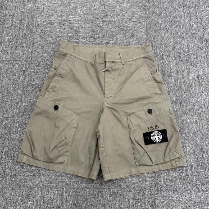 Dior Dior Embroidered logo shorts Size US 28 / EU 44 - 1 Thumbnail