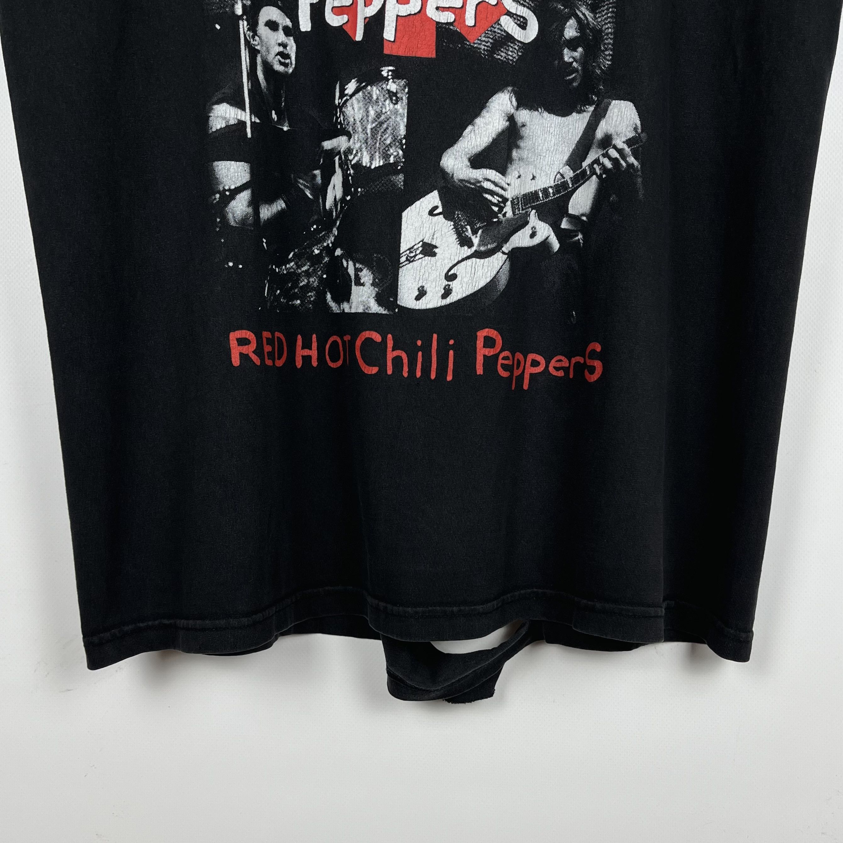 Band Tees Vintage Red Hot Chilli Peppers Rare Rock Band T Shirt 90’s Size US XL / EU 56 / 4 - 12 Thumbnail