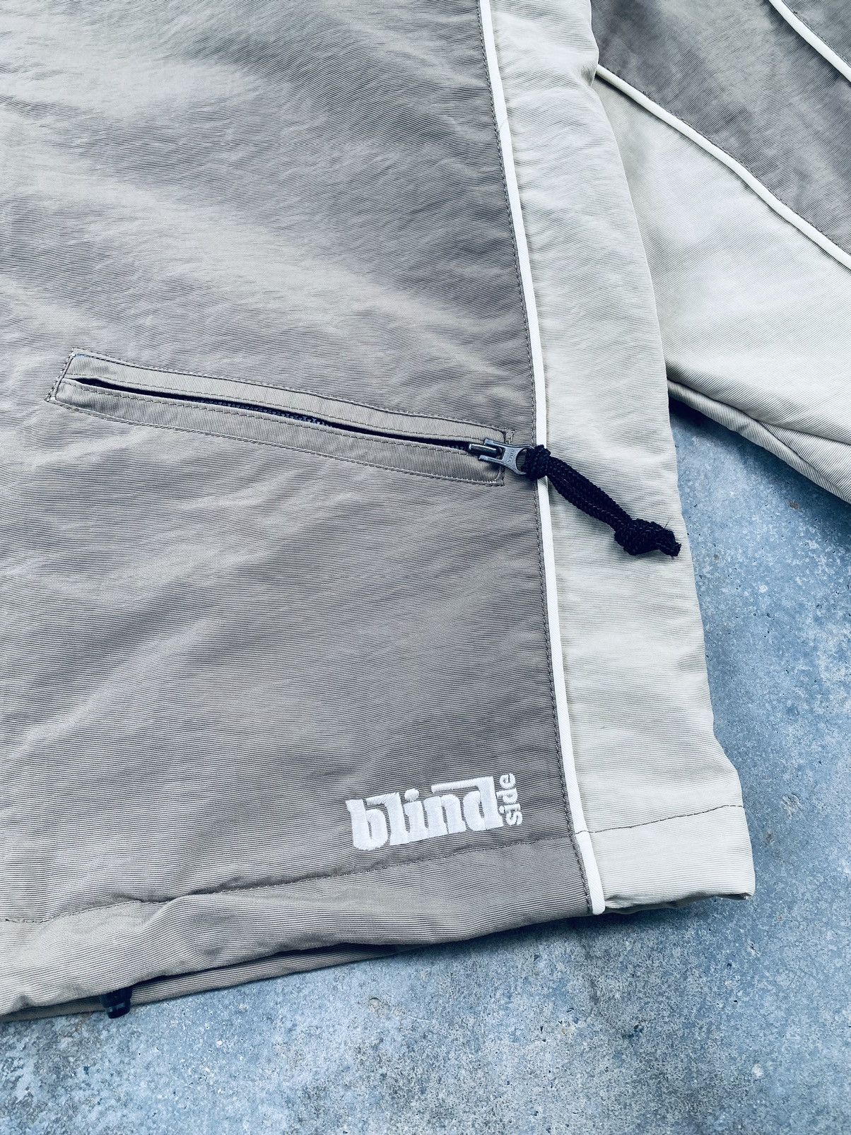 Vintage Vintage 90s Blind Skateboard Hip Hop Zipper Jacket Size US S / EU 44-46 / 1 - 10 Thumbnail