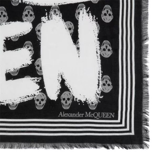 Alexander McQueen o1g2r1mq0824 Size: OS / Graffiti Biker Foulard Black Ivory Size ONE SIZE - 3 Thumbnail
