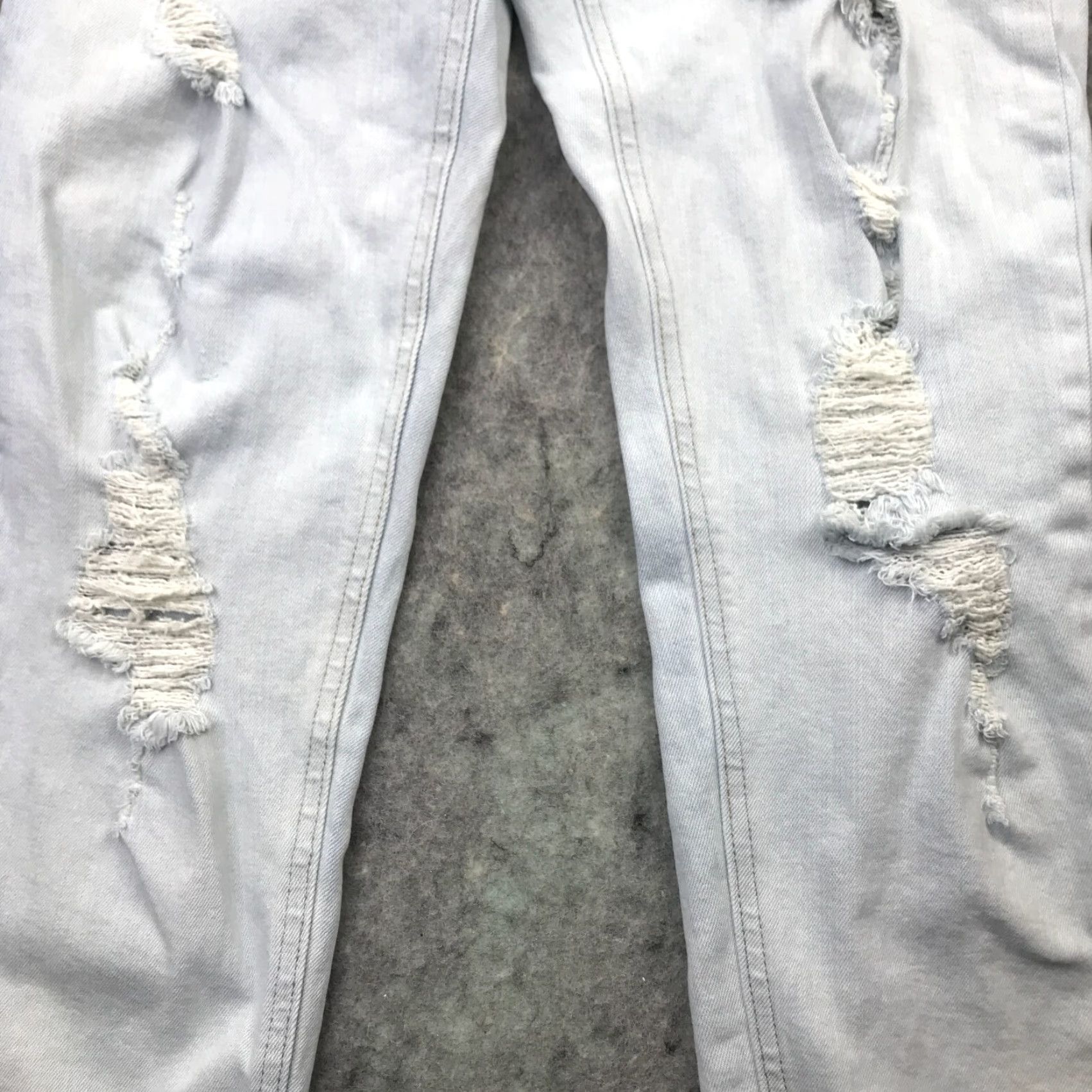 Vintage Wild Fable Jeans Womens Size 8 Light Wash Blue Destroyed Distressed High Rise Stretch Size 30" / US 8 / IT 44 - 4 Thumbnail