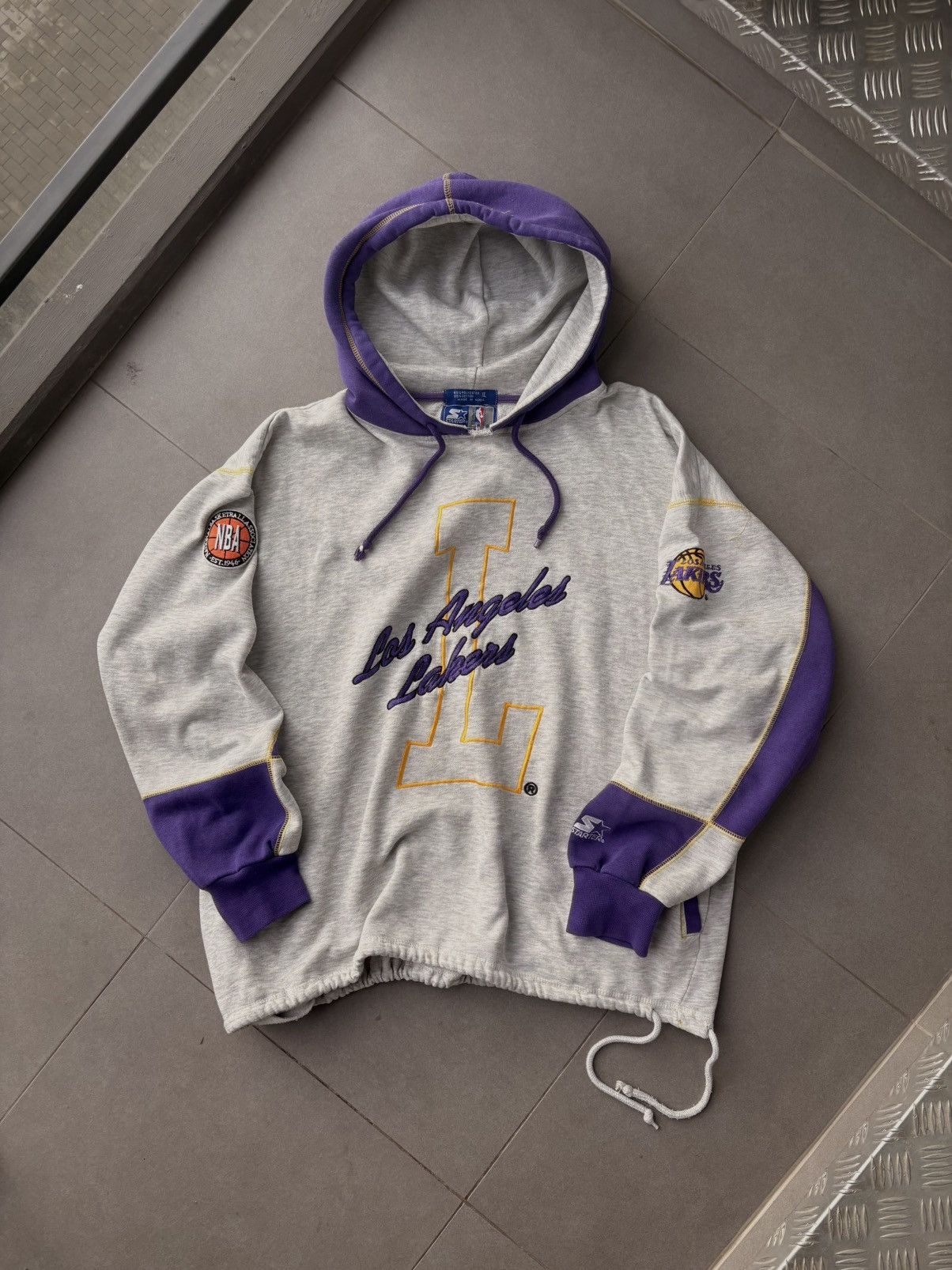 NBA Vintage hoodie LA Lakers Starter 90’s Made in Korea Size US XL / EU 56 / 4 - 5 Thumbnail