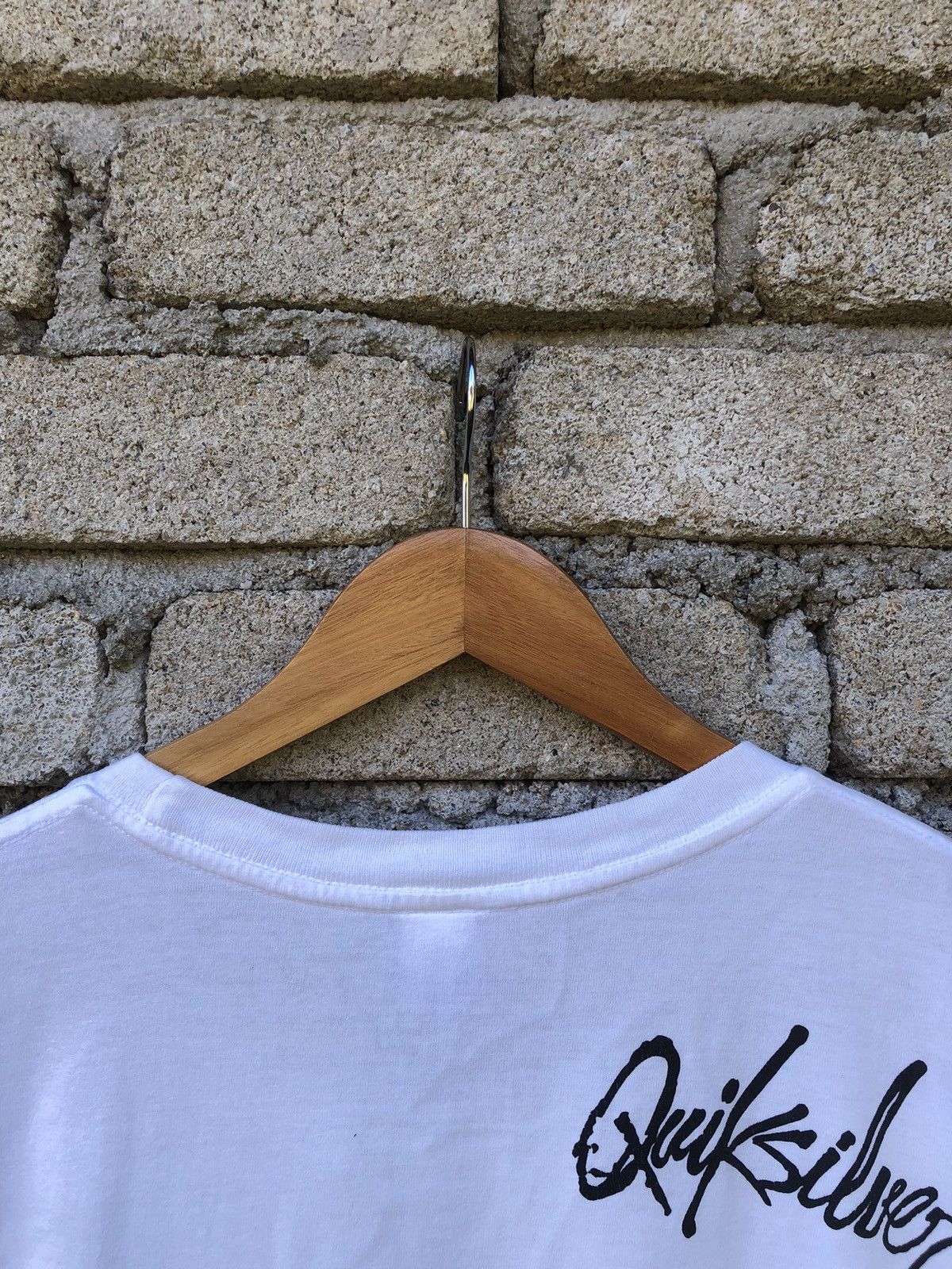 Quiksilver Vintage Y2K Quiksilver All Logo Surfing Tshirt Size US L / EU 52-54 / 3 - 14 Thumbnail