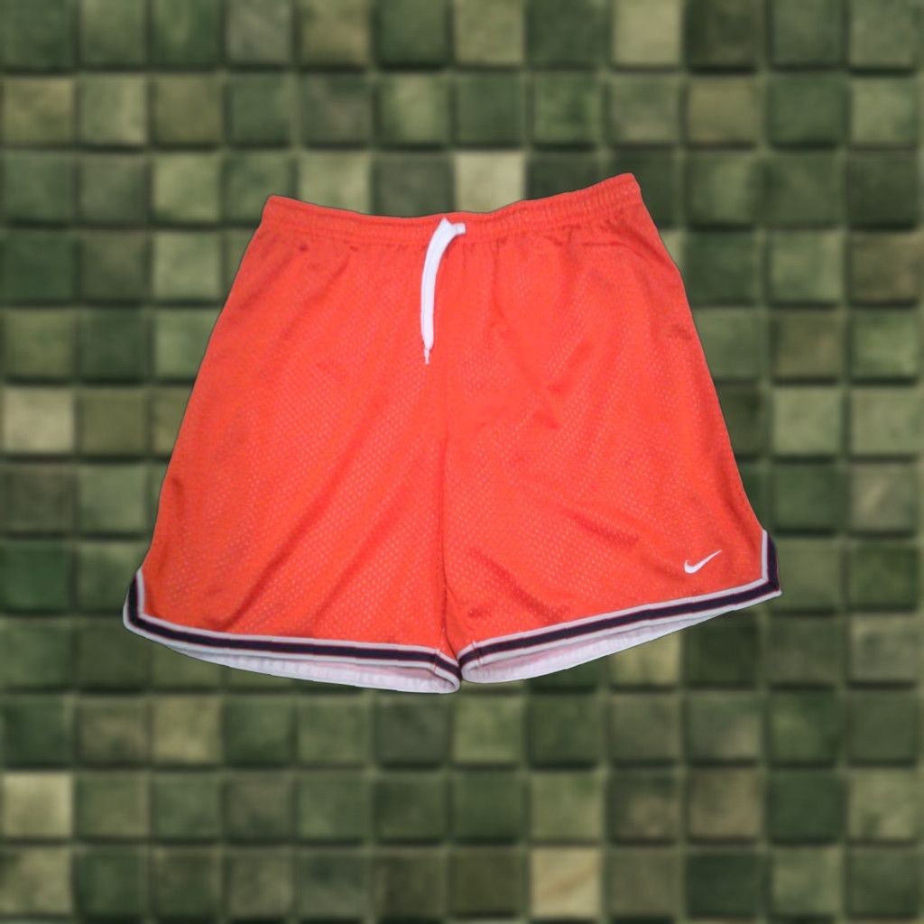 Nike Nike Basketball Shorts Womens Small Orange Y2K Size 28" / US 6 / IT 42 - 1 Thumbnail