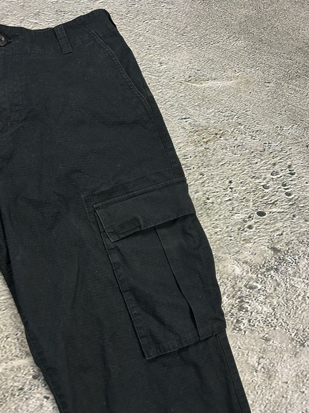 Nike × Vintage Nike SB vintage black cargo pants 2000s Size US 28 / EU 44 - 2 Thumbnail