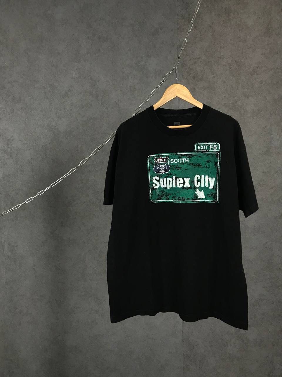 WWE Suplex Ciry Brock Lesnar WWE WWF wrestling tee Size US XL / EU 56 / 4 - 1 Thumbnail