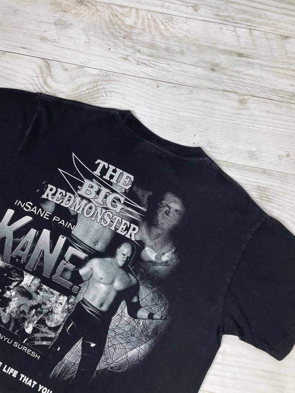 Vintage Vintage Kane The Big Redmonster T-Shirt Wrestling 2000s WWE Size US M / EU 48-50 / 2 - 10 Thumbnail