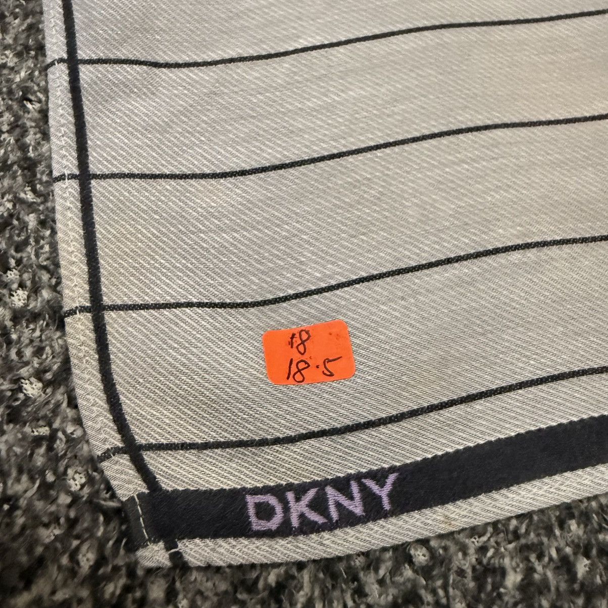 DKNY 🔥Handkerchief | Neckerchief | Bandana | Pocket-square | Size ONE SIZE - 4 Thumbnail