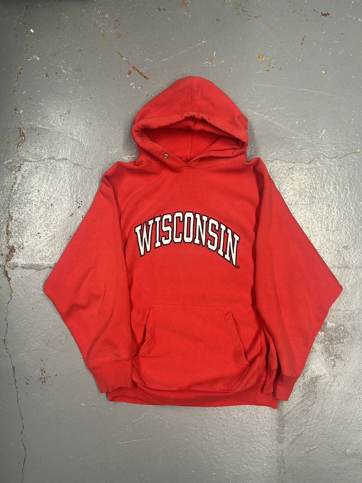 Vintage Crazy Vintage 90s Essential Red Wisconsin University Hoodie Size US S / EU 44-46 / 1 - 1 Thumbnail