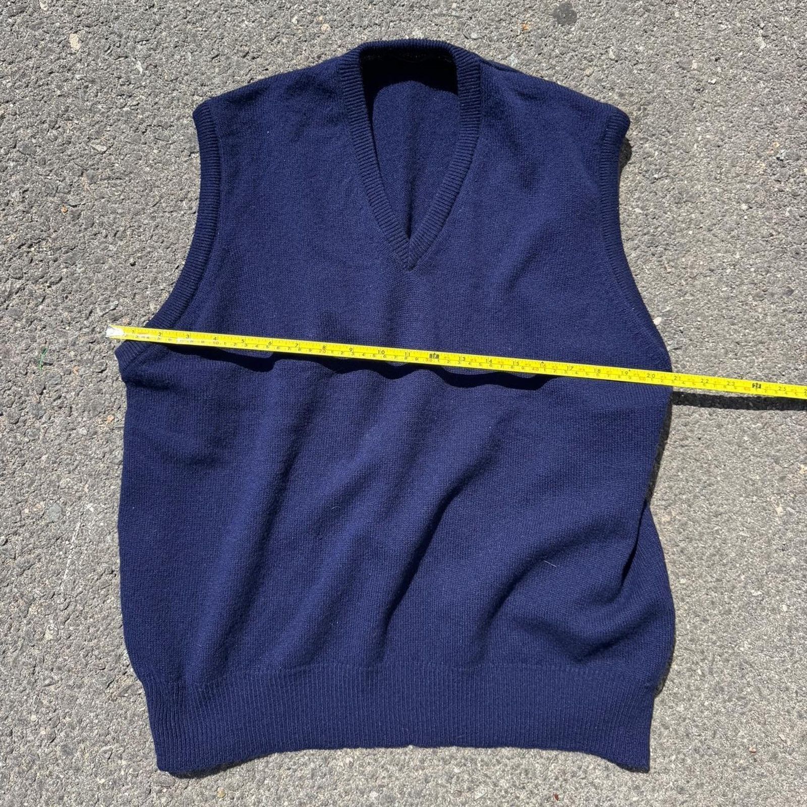 Club Room Vintage Club Room Lambswool Sweater Vest – Size Medium Size US M / EU 48-50 / 2 - 5 Thumbnail