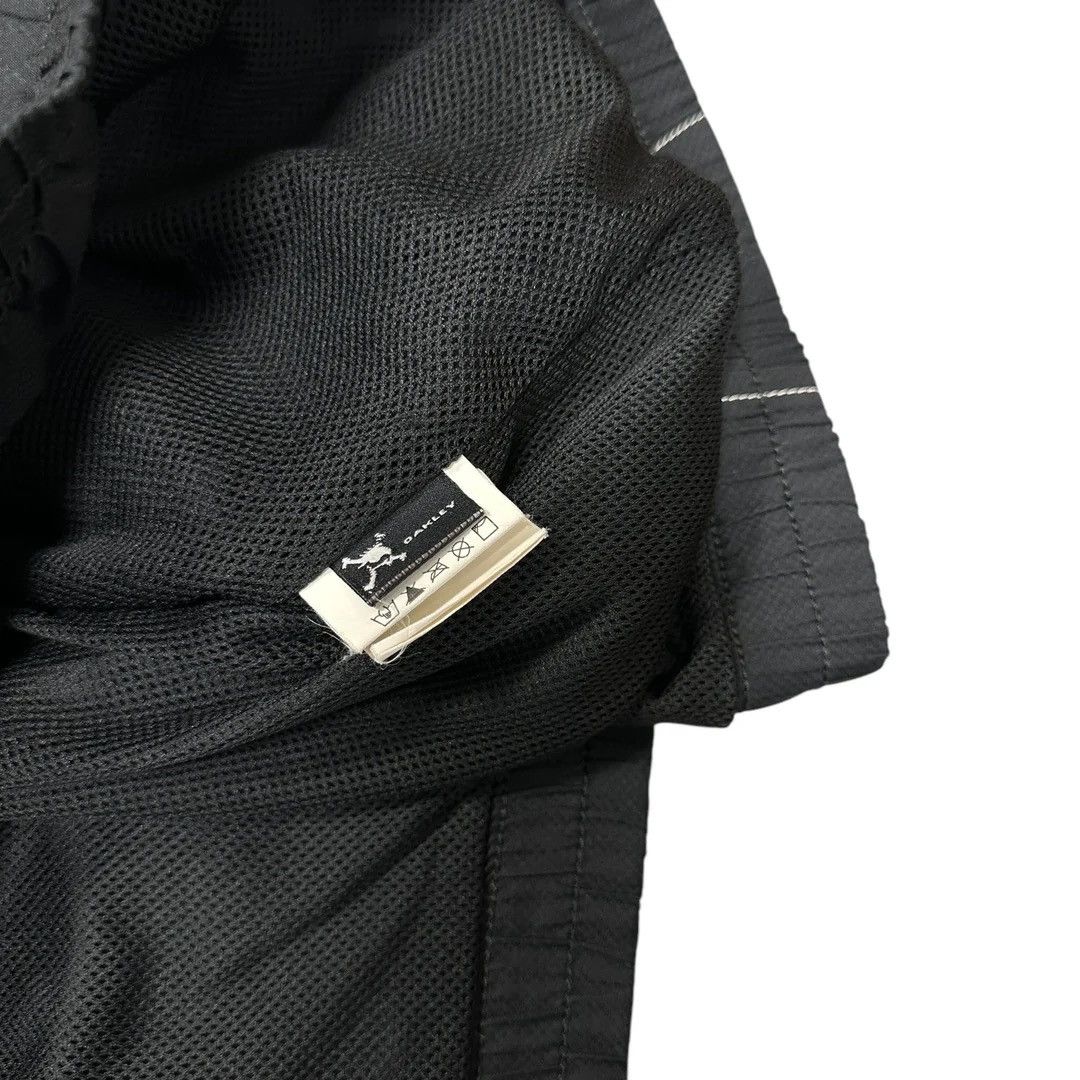 Oakley × Playboi Carti × Vintage OAKLEY SKULL TACTICAL JACKET Size US XL / EU 56 / 4 - 9 Thumbnail