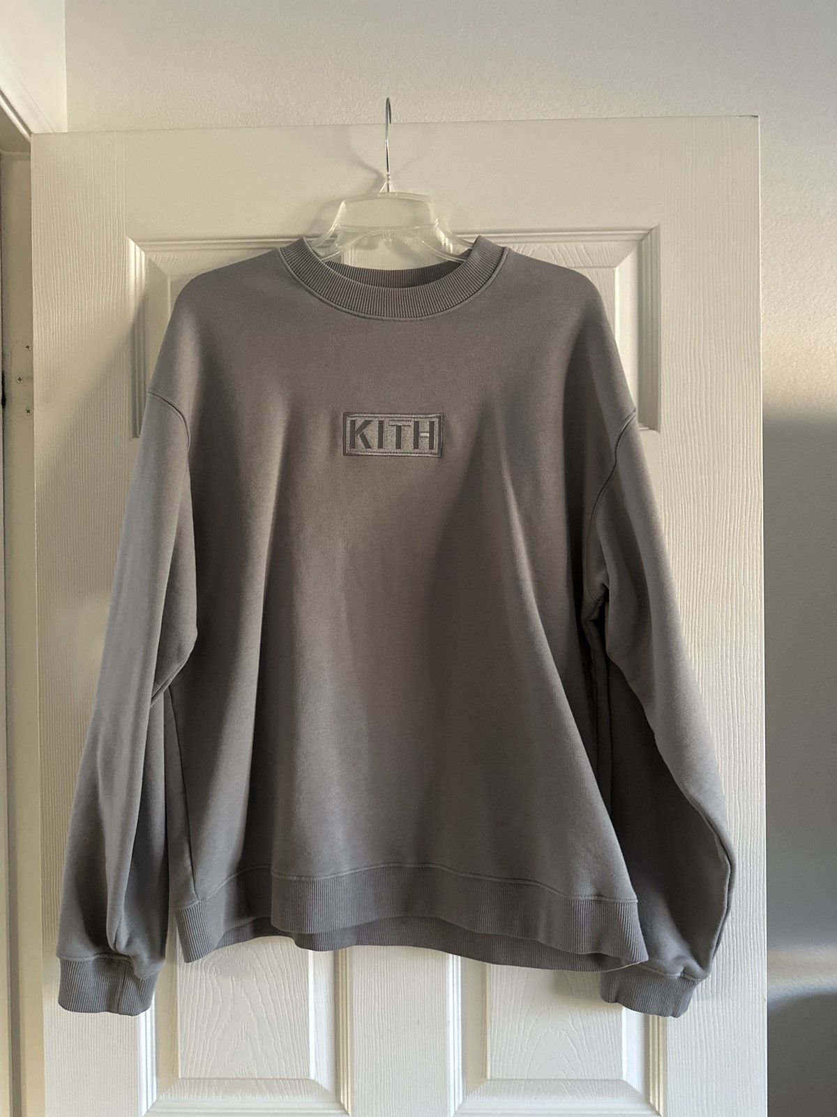 Kith box logo outlet crewneck