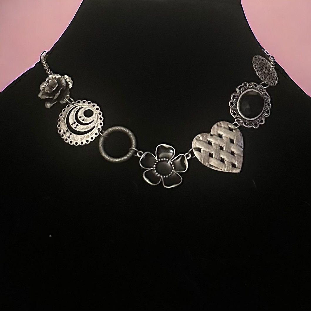 Other Silver tone charm link necklace Size ONE SIZE - 1 Thumbnail