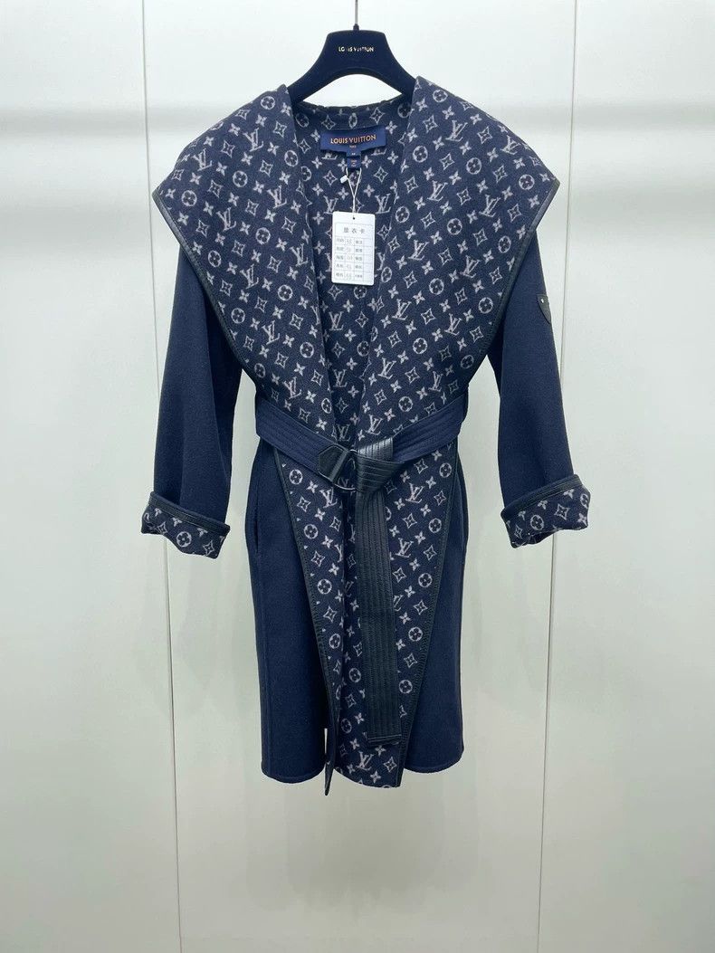 Louis Vuitton Long Blue Cashmere Bathrobe Coat- DMC Size US M / EU 48-50 / 2 - 1 Thumbnail