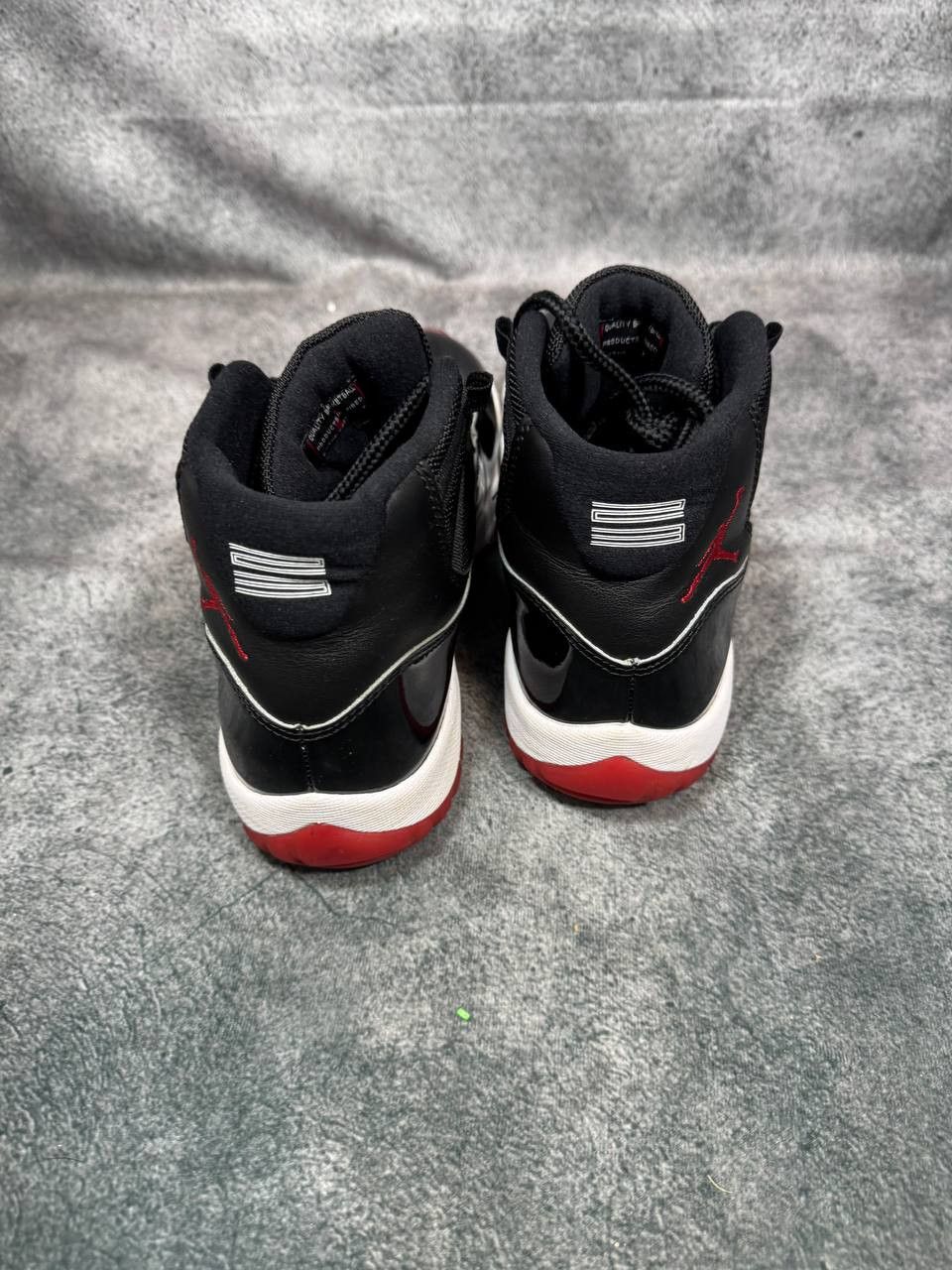 Jordan Brand Size 7 | Jordan 11 Bred Box | Pre-Owned Size US 7 / EU 40 - 3 Thumbnail