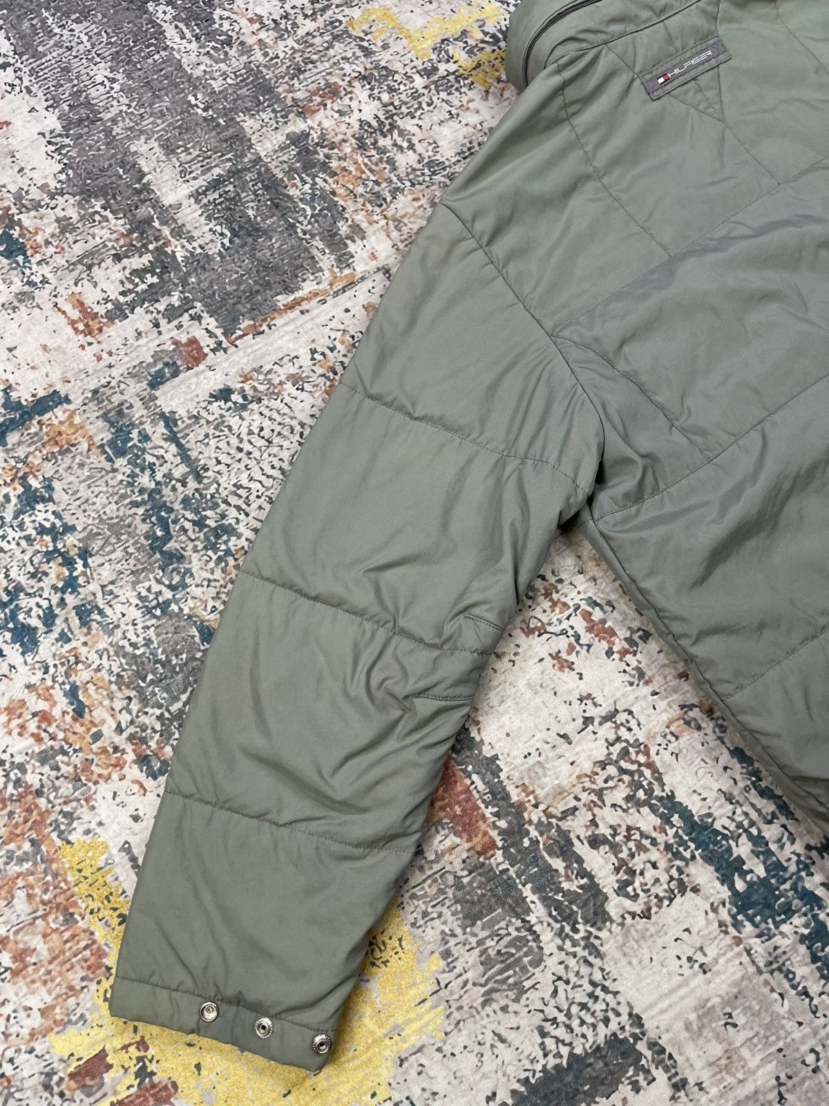 Tommy Hilfiger Vtg Y2k Tommy Hilfiger Multi Pocket Down Jacket Size US L / EU 52-54 / 3 - 4 Thumbnail