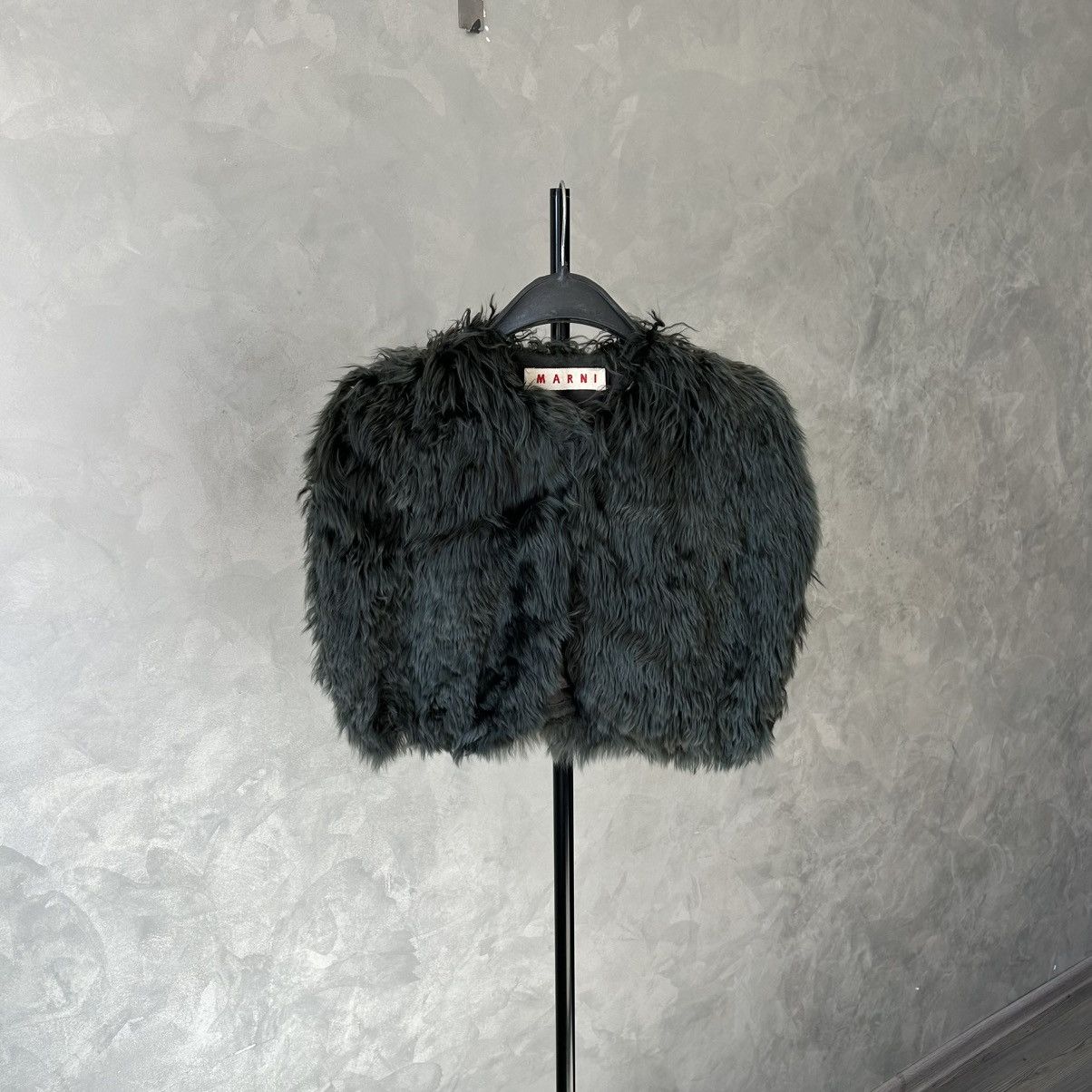 Marni Marni 100% Lama Alpaca Real Fur Shrug / Stole Size 38 Size XS / US 0-2 / IT 36-38 - 1 Thumbnail
