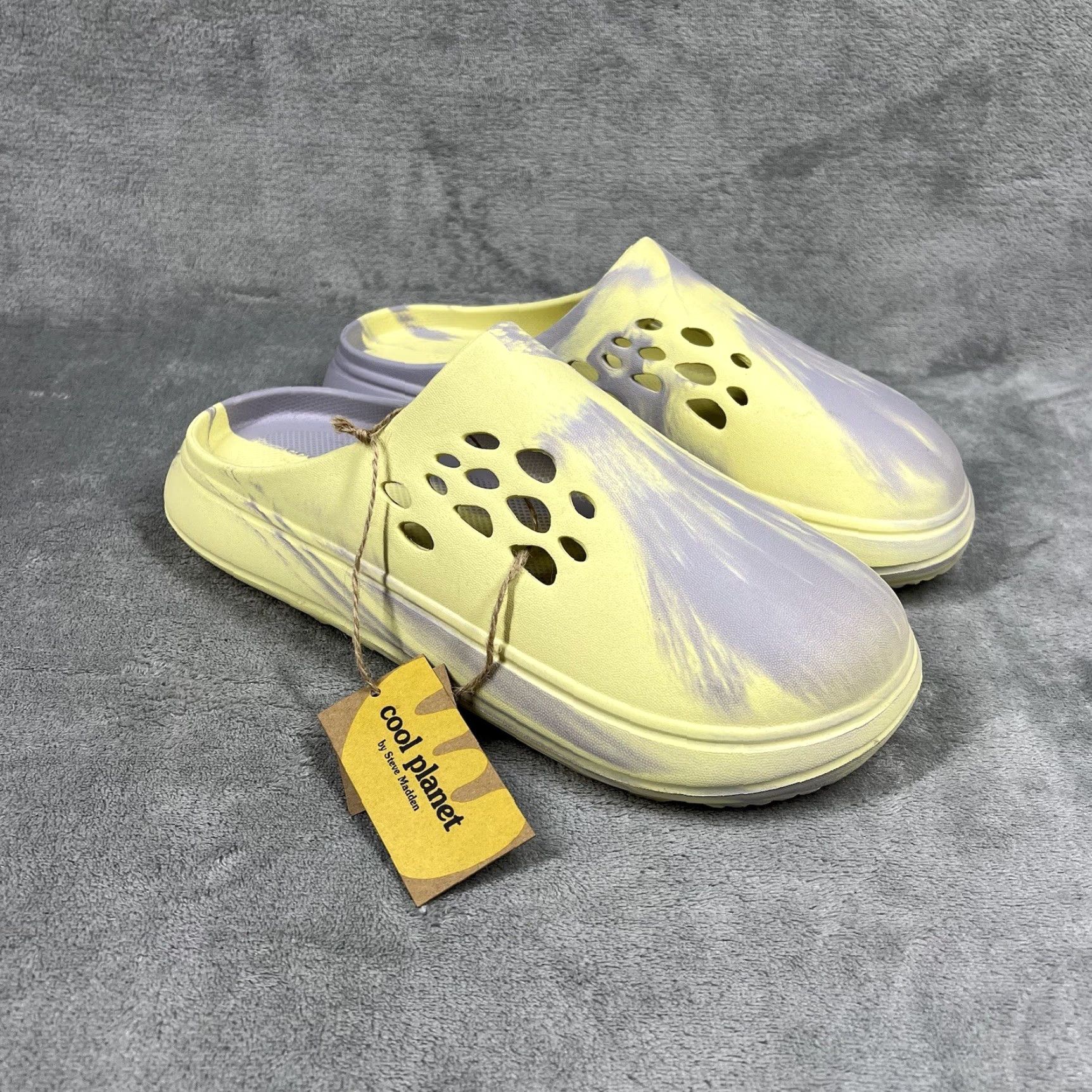 Steve Madden VINTAGE Steve Madden Womens Clogs Size 10 Cool Planet Algae Foam Earth Yellow Gray Slide Womens 10 Steve Madden Leather not required? Size US 10 / IT 40 - 2 Thumbnail