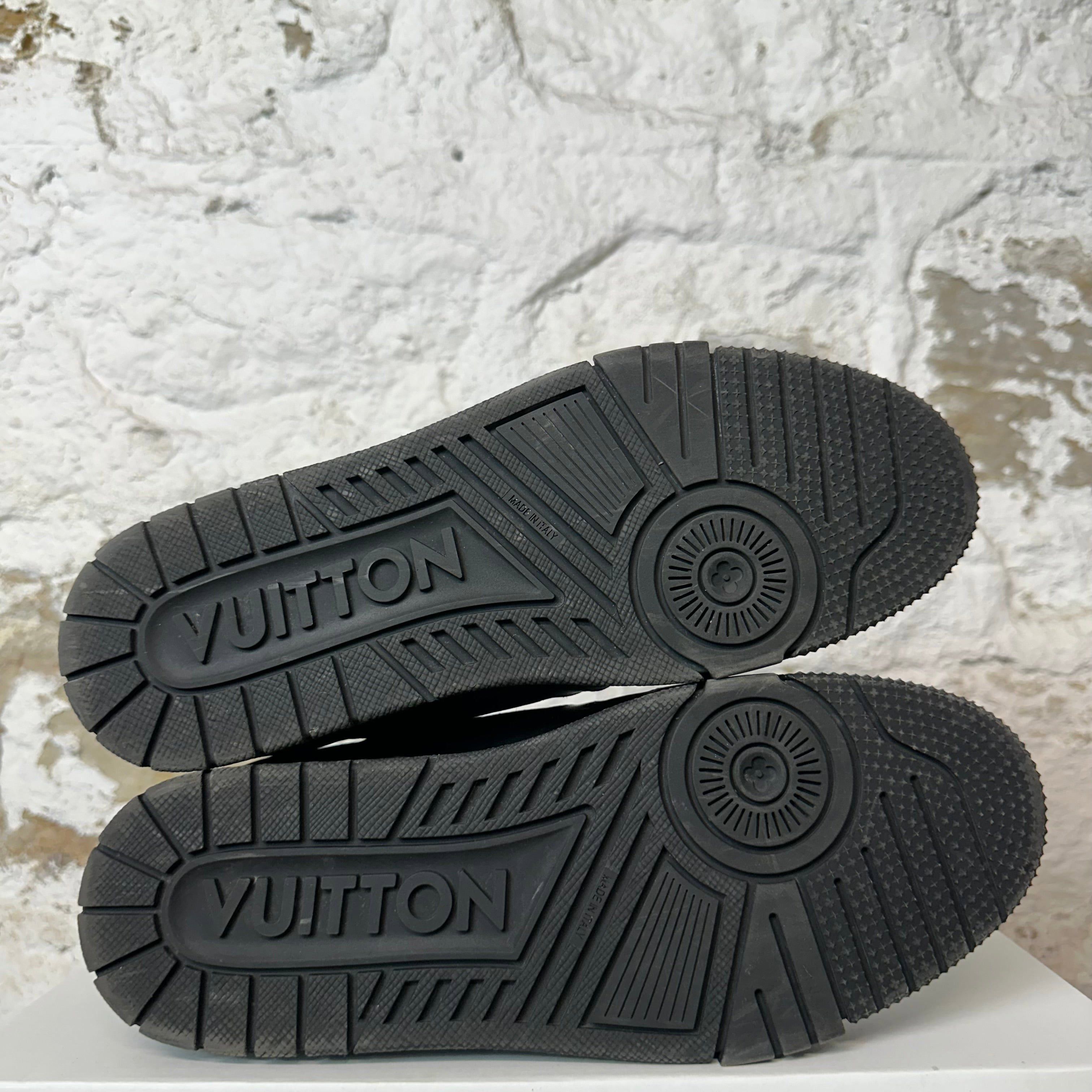 Louis Vuitton Louis Vuitton Triple Black Trainer Sneaker Sz 8.5 (7LV) Size US 8.5 / EU 41-42 - 6 Thumbnail