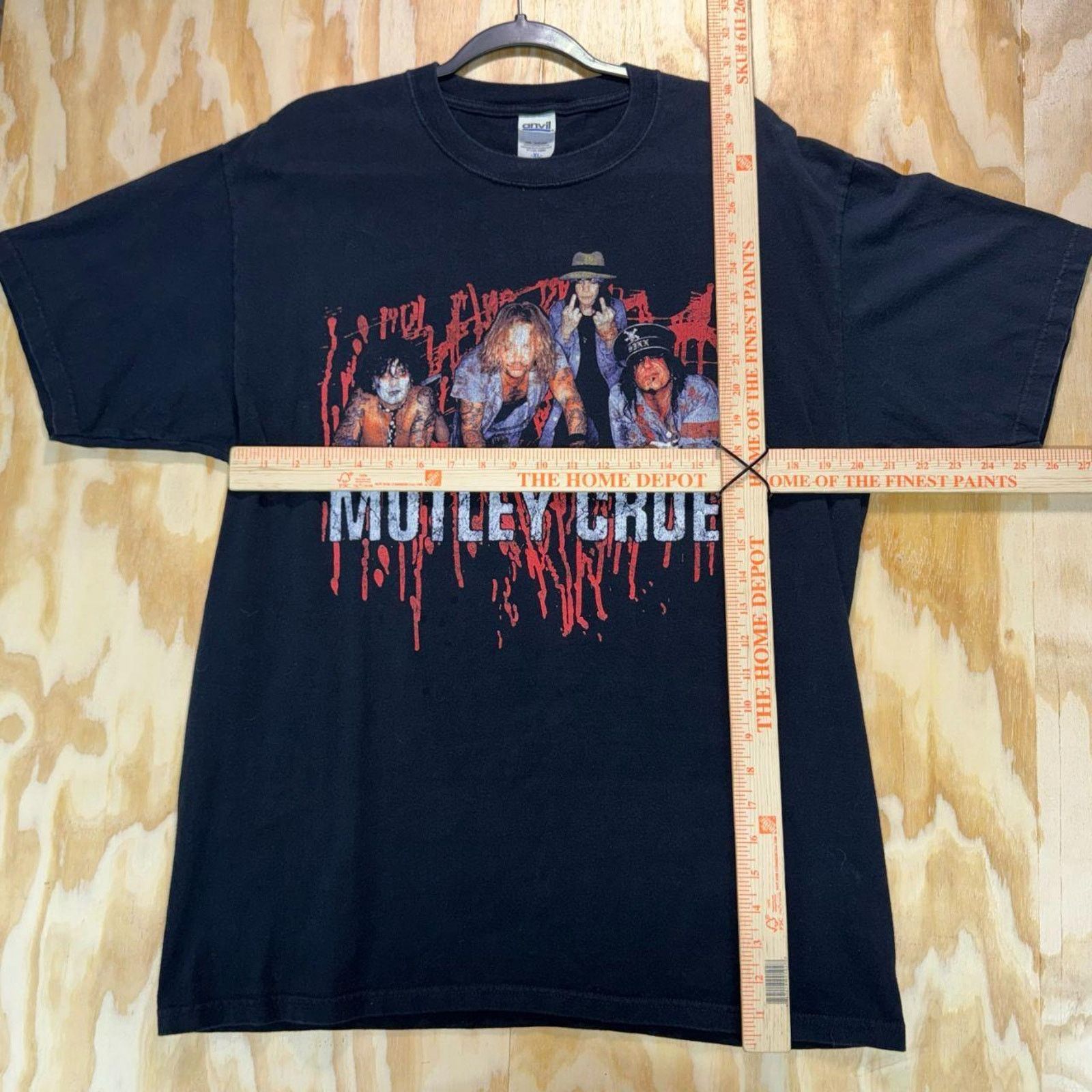 Anvil Vintage y2k motley crue Tommy Lee, Vince Neil, rock band tee Size US XL / EU 56 / 4 - 4 Thumbnail