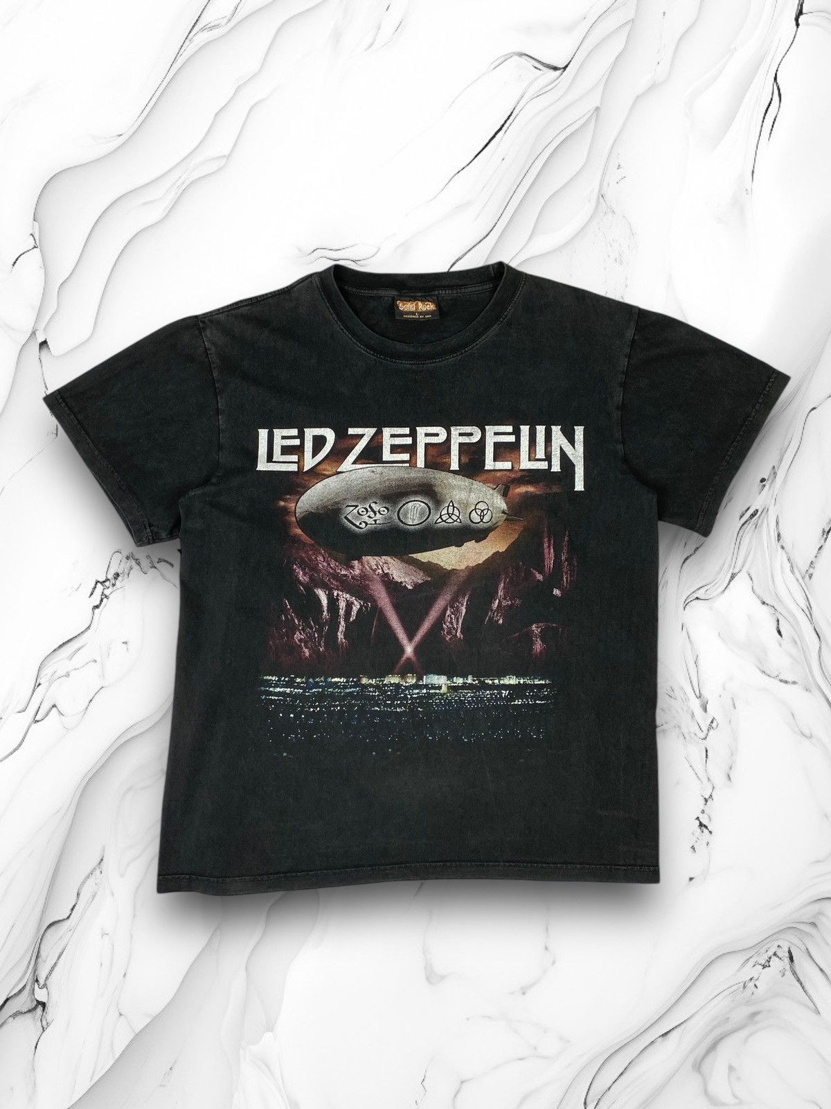 Vintage Vintage 90s Led Zeppelin Zoso Winterland Tee Size US L / EU 52-54 / 3 - 1 Thumbnail