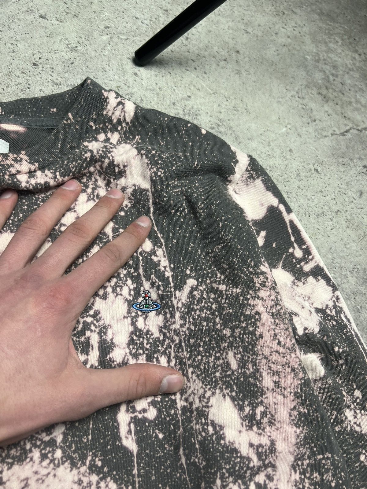 Vivienne Westwood Vintage Vivienne Westwood Sweatshirt Orb Logo Basic Pullover Size US L / EU 52-54 / 3 - 7 Thumbnail