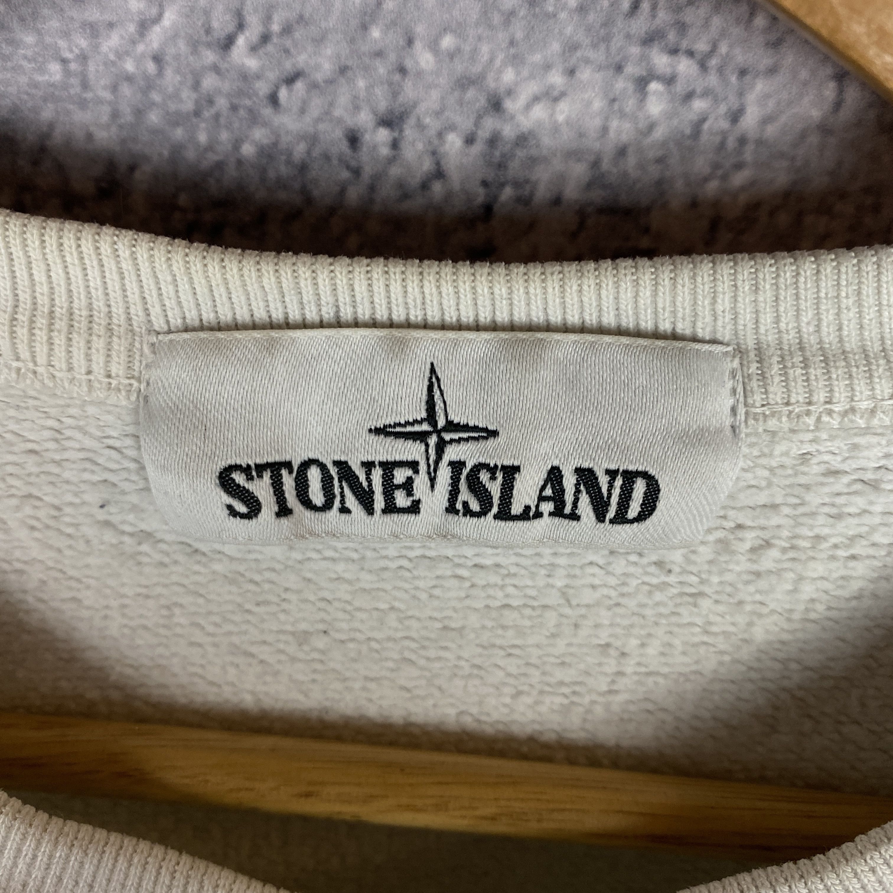 Stone Island Stone Island Sweatshirt Men's Size L White Long Sleeve Size US L / EU 52-54 / 3 - 13 Thumbnail