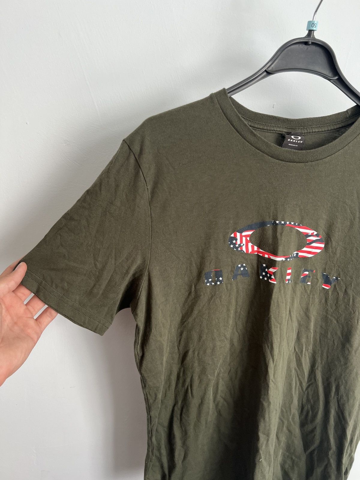 Oakley Vintage 2000’s Oakley T Shirt Center Logo Gorpcore Size US S / EU 44-46 / 1 - 5 Thumbnail