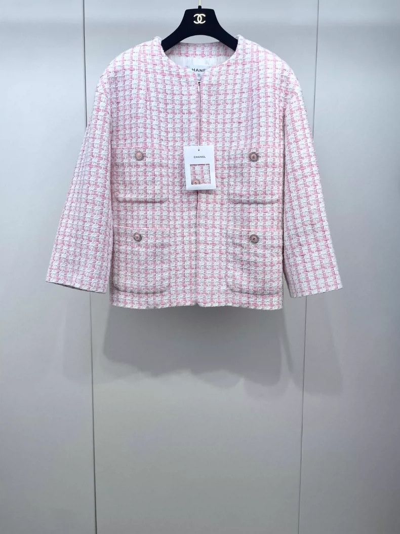 Chanel Chanel Pink and white plaid four-pocket silhouette jacket 2 Size XS / US 0-2 / IT 36-38 - 1 Thumbnail