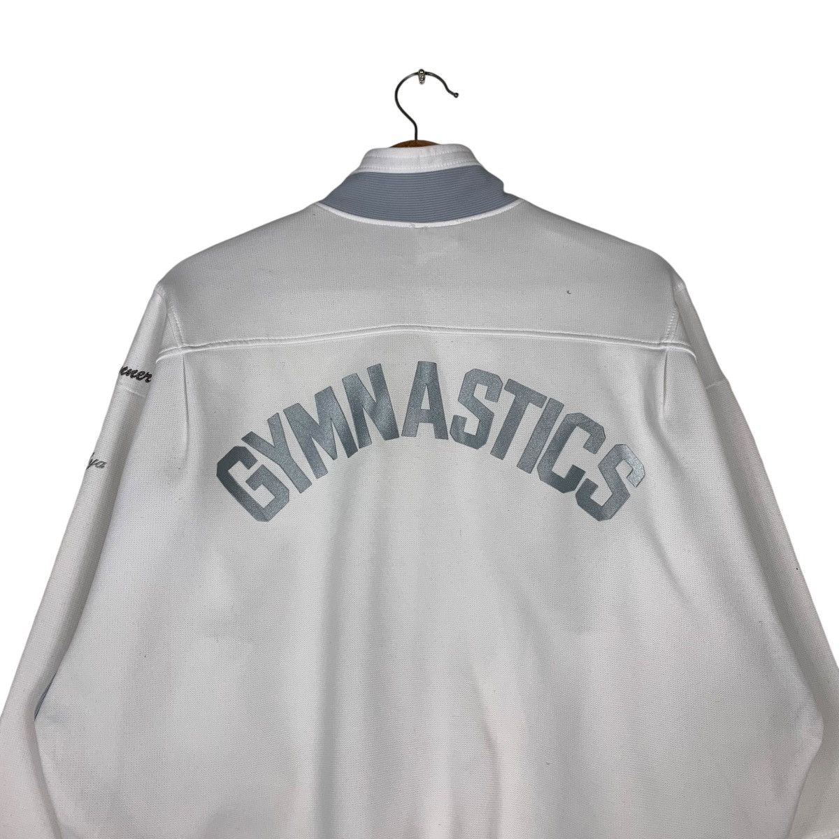 Nike Vintage NIKE Gymnastics White Sweater #1351-C61 Size US L / EU 52-54 / 3 - 8 Thumbnail