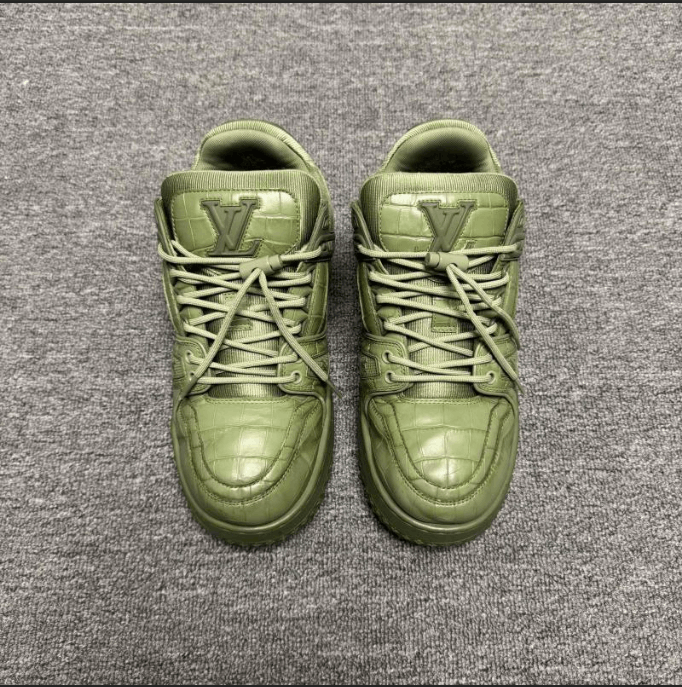 Louis Vuitton Louis Vuitton low-top sneakers 41.5 Size US 8.5 / EU 41-42 - 2 Thumbnail