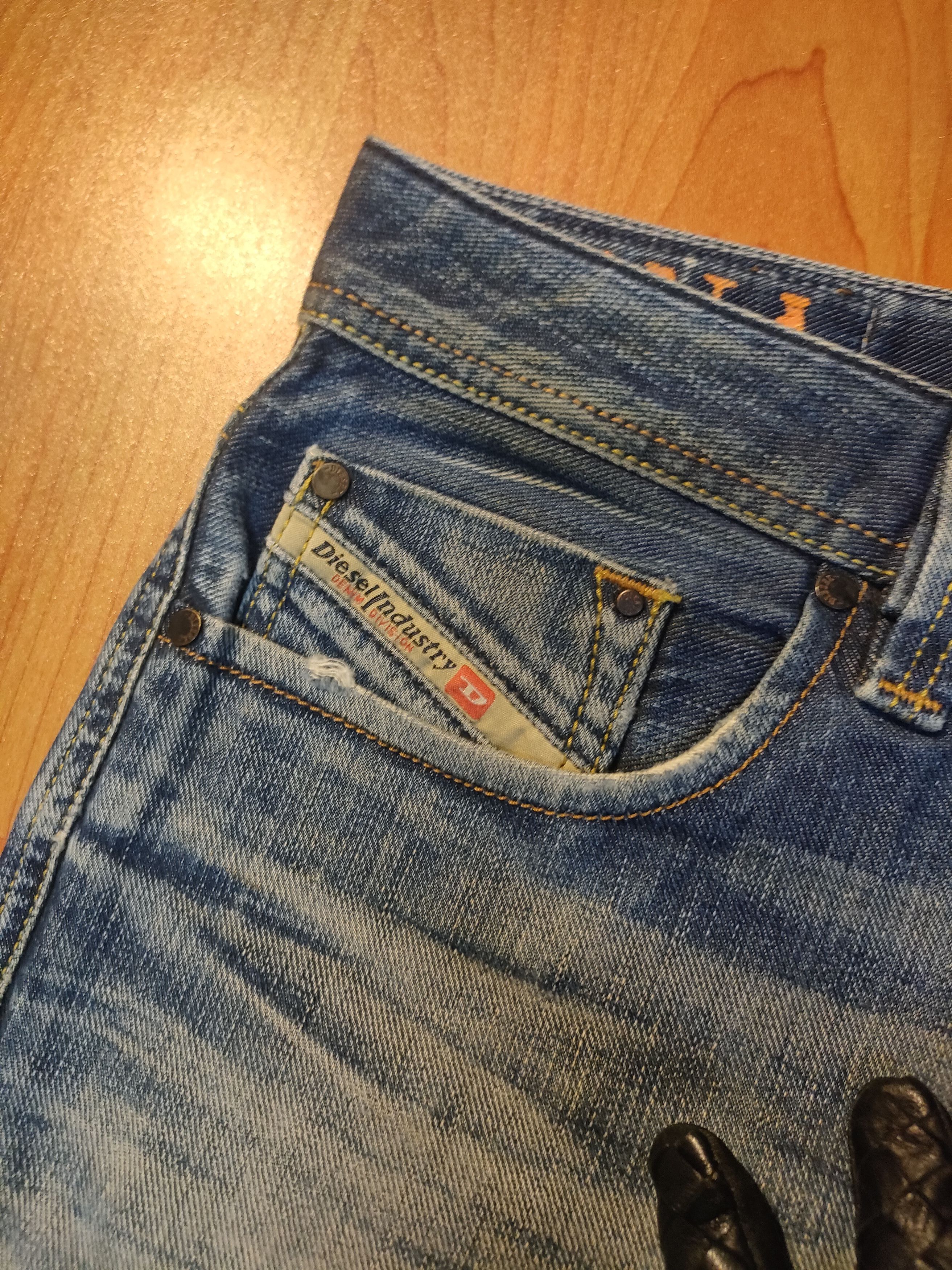 Diesel Distressed Diesel Larkee Jeans Size US 32 / EU 48 - 10 Thumbnail