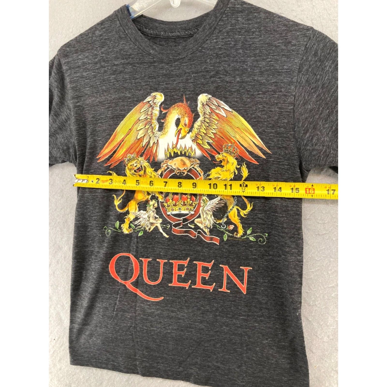 Griffin Queen Band Tee Small Gray Logo Lion Griffin Crown Mens Size US S / EU 44-46 / 1 - 3 Thumbnail