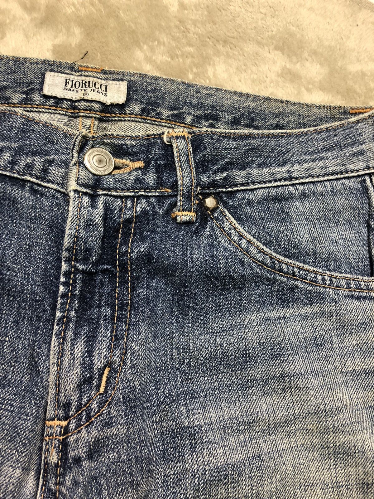 Fiorucci × Vintage Vintage Fiorucci Distressed Denim Straight Cut Made In Japan Size US 28 / EU 44 - 6 Thumbnail
