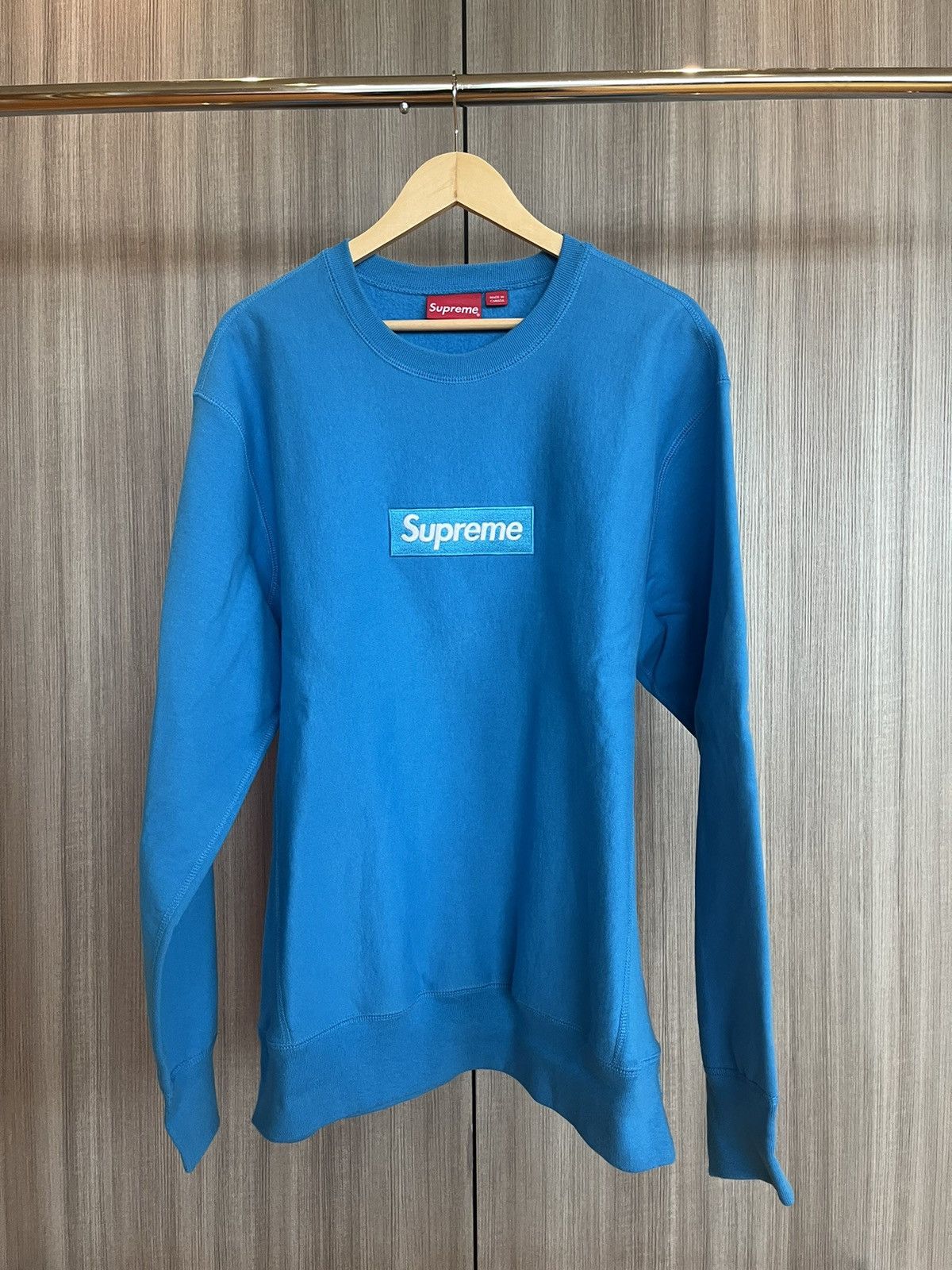 Supreme Supreme Bright Royal FW18 Box Logo Crewneck Size US XL / EU 56 / 4 - 1 Thumbnail