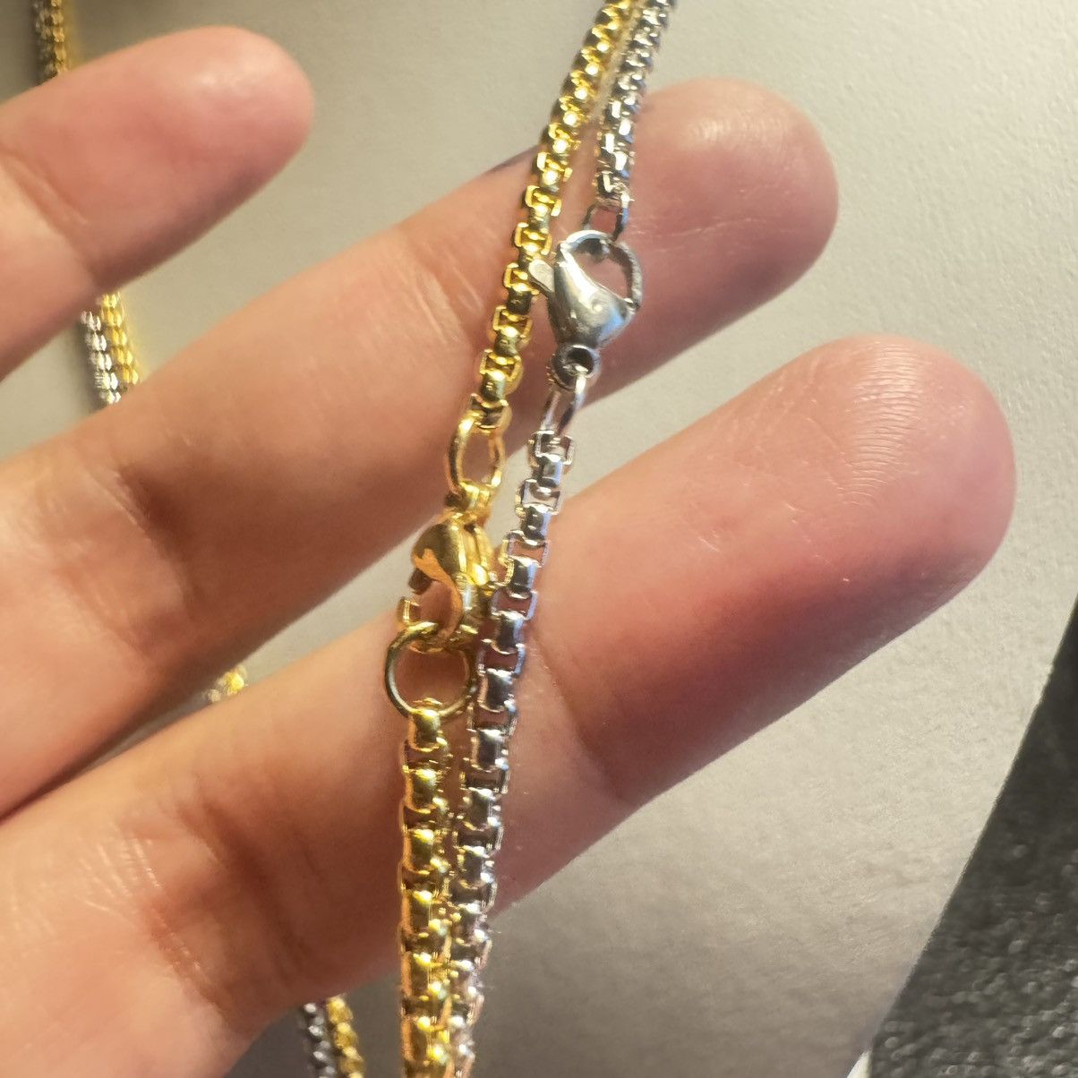 The Unbranded Brand 2 pcs necklaces Size ONE SIZE - 2 Thumbnail