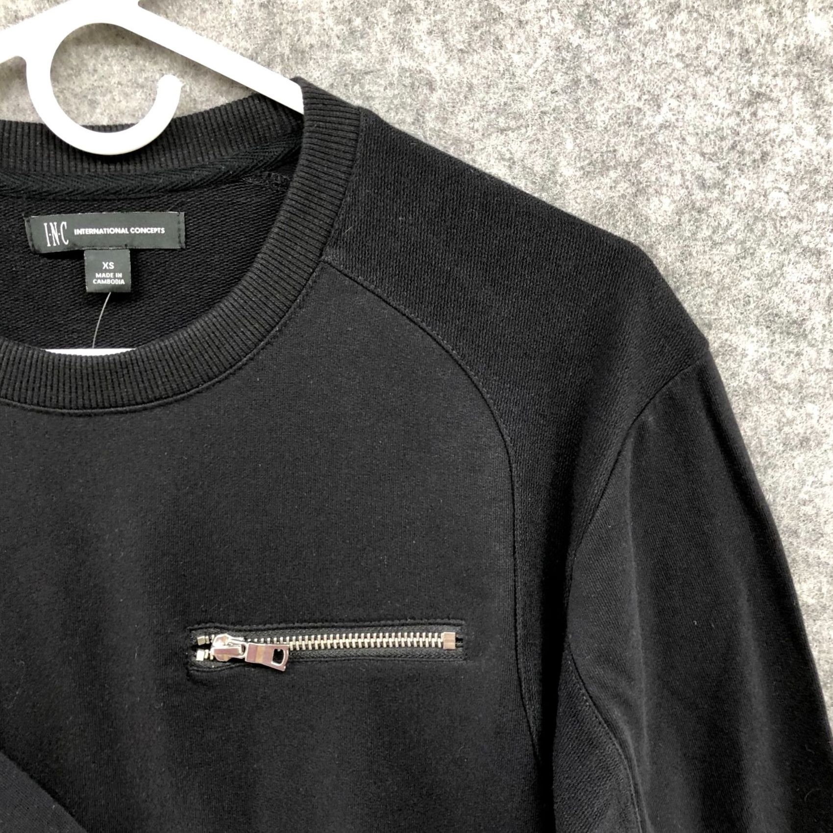 Incu NWT INC International Concepts Mens XS Black Crewneck Sweatshirt Zip Pocket Fleece Pullover Size US XS / EU 42 / 0 - 7 Thumbnail