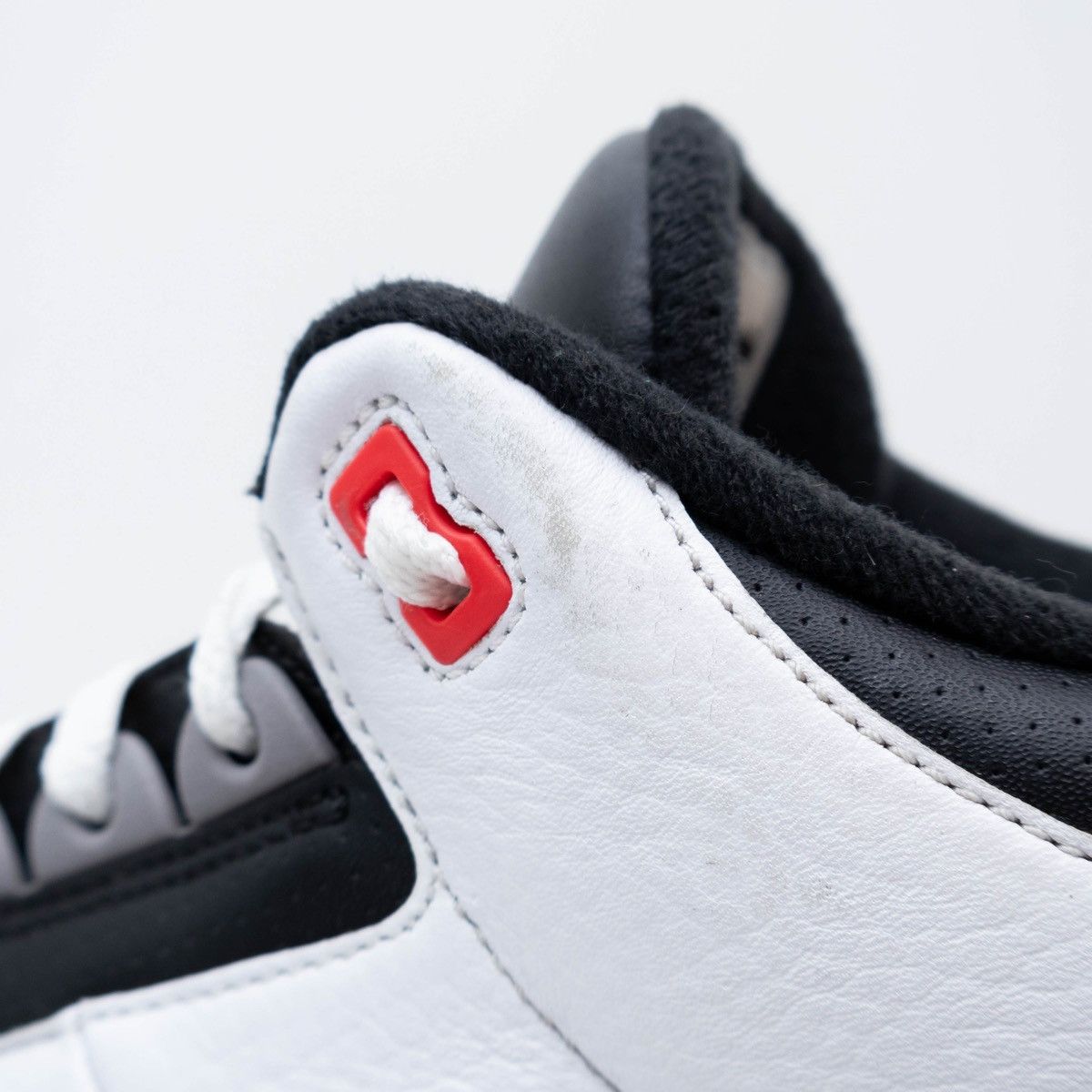 Jordan Brand NIKE AIR JORDAN 3 RETRO WHITE BLACK CEMENT GREY INFRARED 23 Size US 13 / EU 46 - 9 Thumbnail