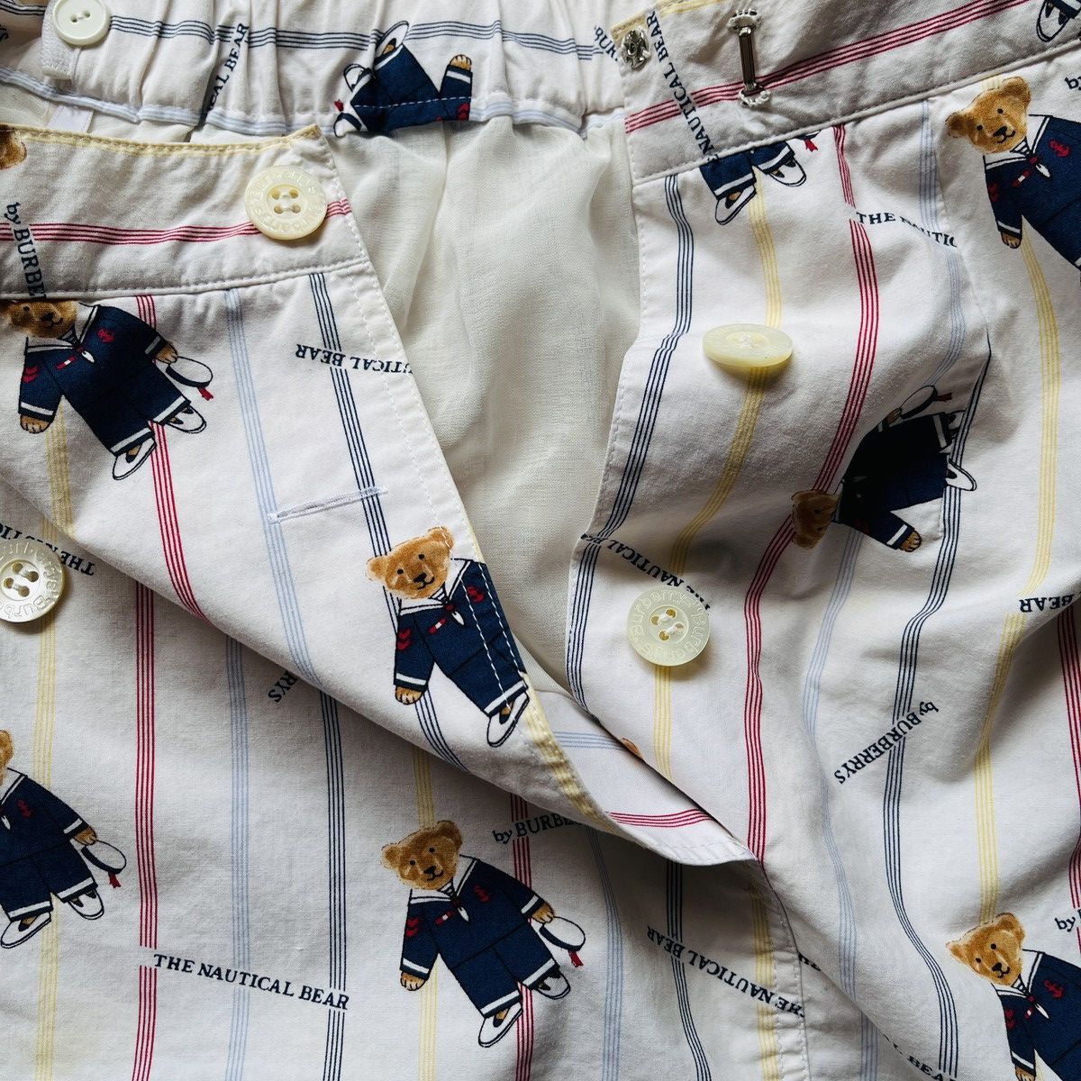 Burberry × Vintage Real Vintage Burberrys The Nautical Bear Monogram Skirts Size 26" / US 2 / IT 38 - 17 Thumbnail