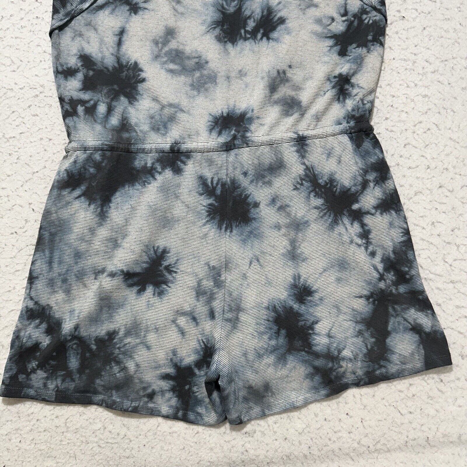 Lucky Brand Lucky Lotus Lucky Brand Medium Romper 3" Inseam Blue Tie Dye Size 32" / US 10 / IT 46 - 13 Thumbnail