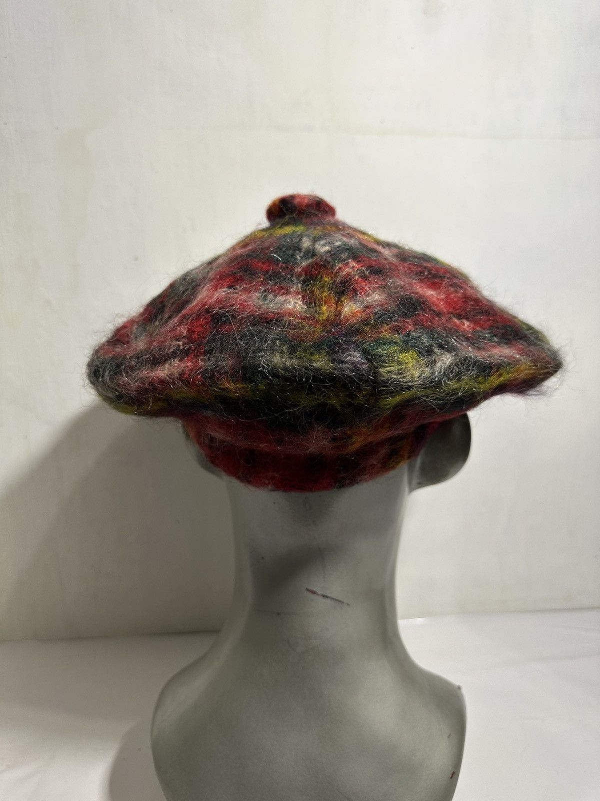 Designer A Wellwood Product Checkered Beret Hats Size ONE SIZE - 6 Thumbnail