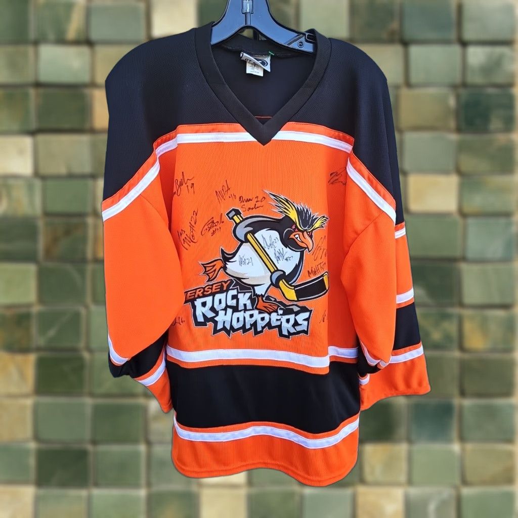 Vintage Signed Jersey Rockhoppers EPHL Hockey JERSEY DIZE MEDIUM Polo Mens Black Cotton Blend, Polyester Embroidered Ot sports 24 Chest 30 Length Size US M / EU 48-50 / 2 - 1 Thumbnail