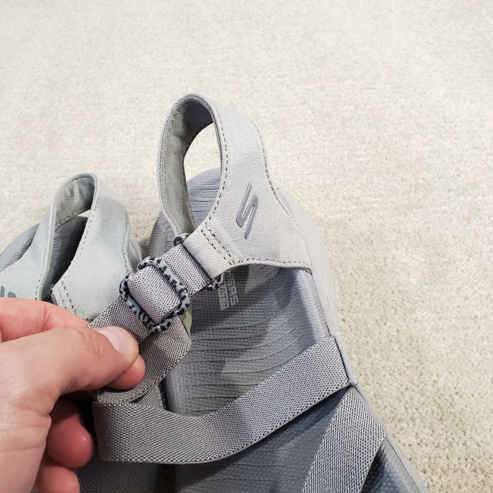 SKECHERS Skechers Goga Mat Sandals Womens 11 Gray Buckle Casual Comfort Walking Open Toe Flat Sandal Shoes Size US 11 / IT 41 - 4 Thumbnail